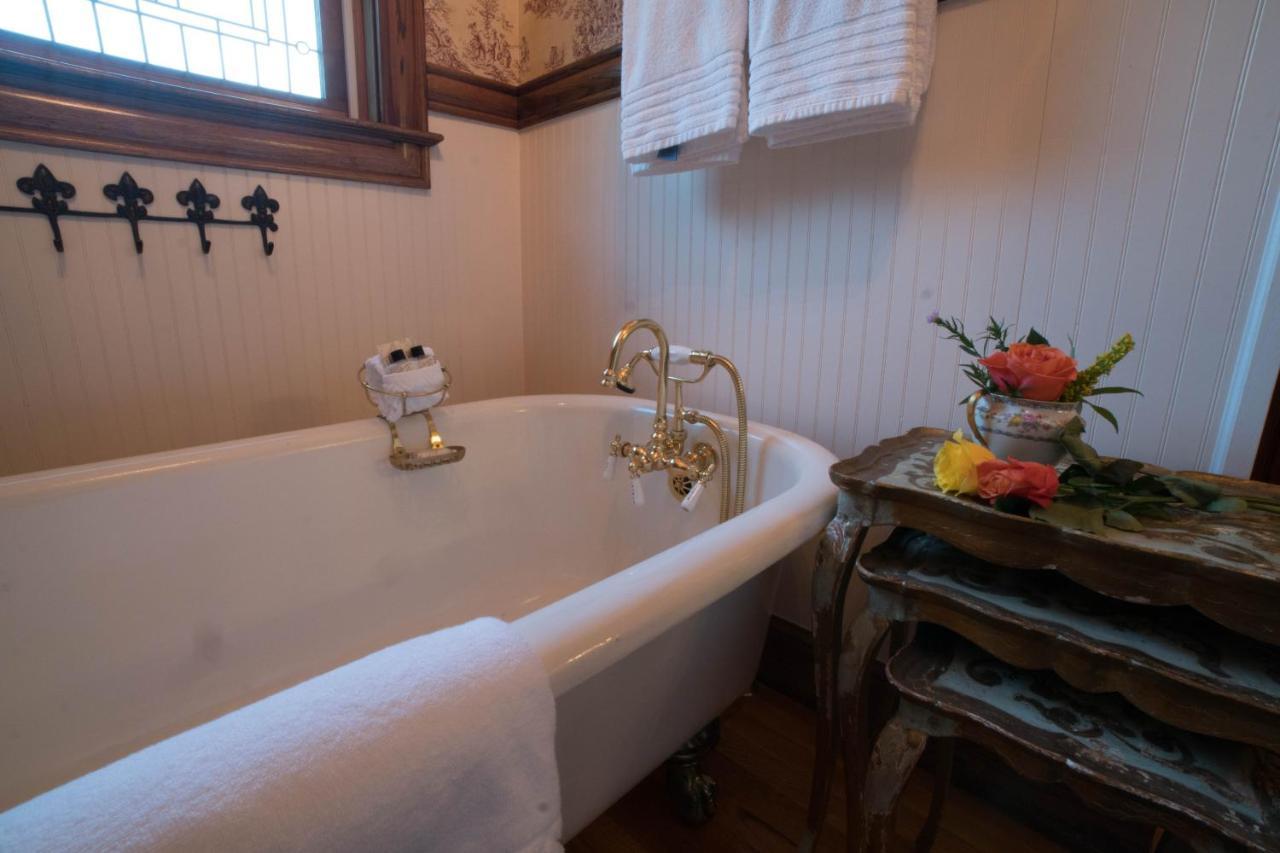 The Victoria Bed & Breakfast Bentonville Zewnętrze zdjęcie